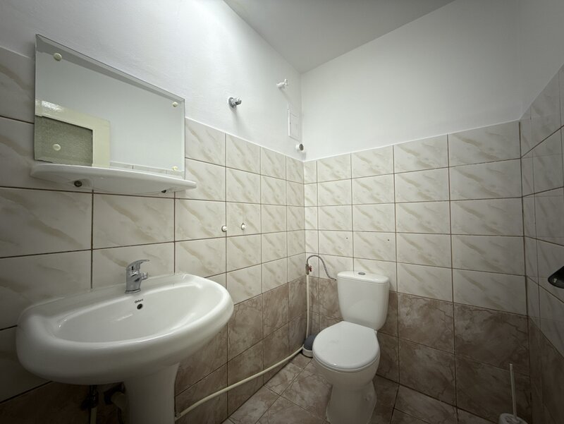 Spatiu comercial stradal Giulesti