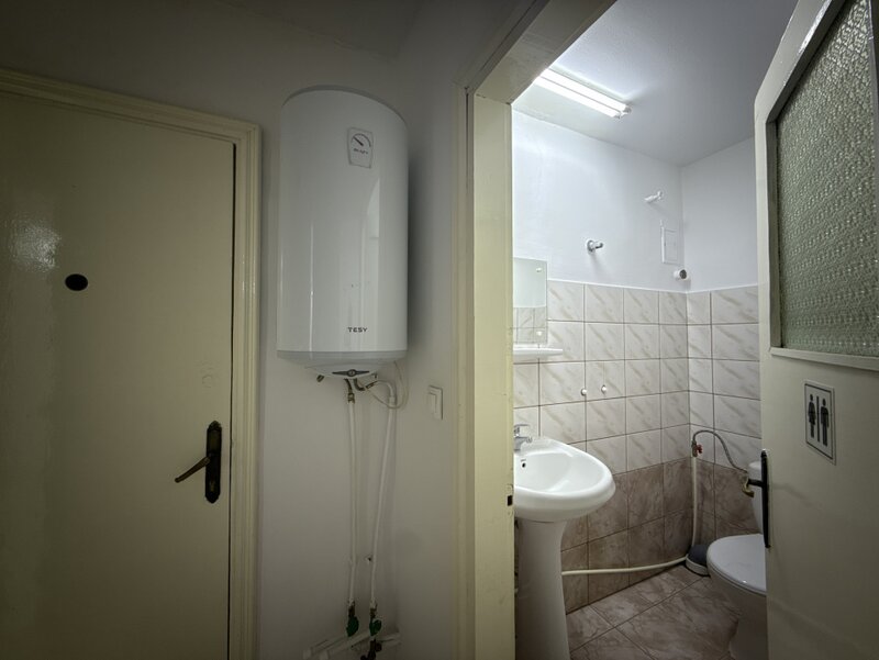 Spatiu comercial stradal Giulesti